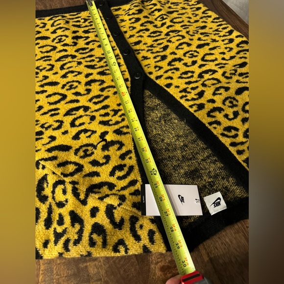 Rare NWT Nike Sportswear Circa Cardigan AOP Leopard Print - Picture 8 of 10